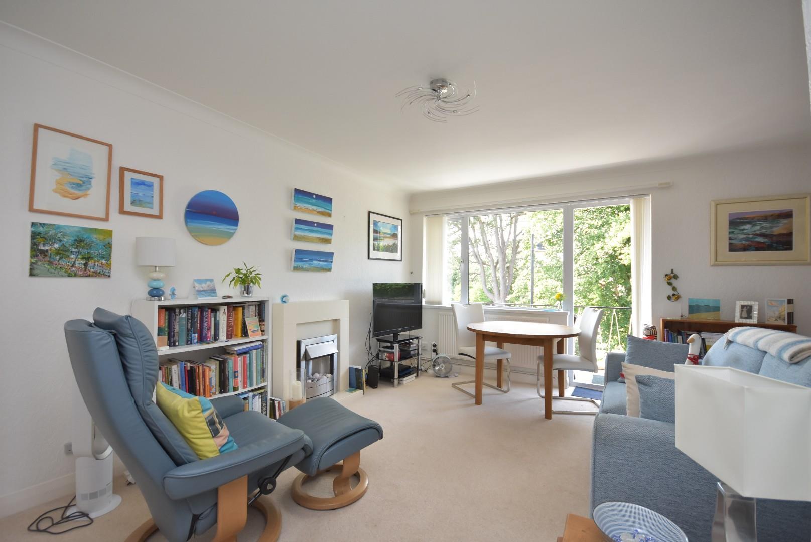 16 Albany Court, Beach Road, Penarth, CF64 1JU